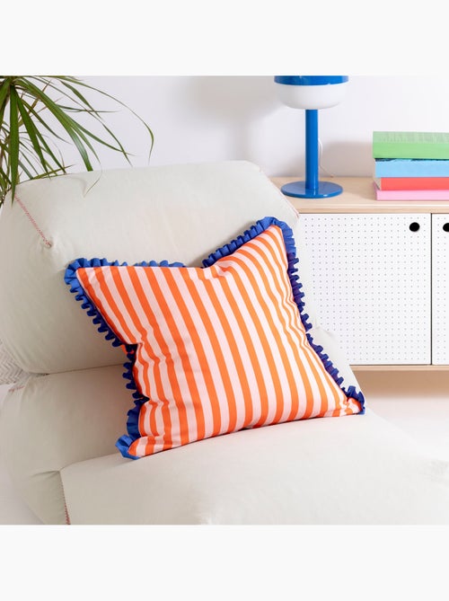 Housse de coussin décoratif Bloom play "Happyfriday" - Kiabi Housse de coussin décoratif Bloom play "Happyfriday" - Kiabi