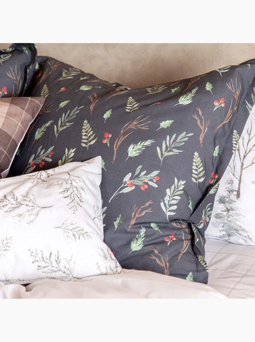 Housse de coussin Mystical winter "Happyfriday" - Kiabi Housse de coussin Mystical winter "Happyfriday" - Kiabi