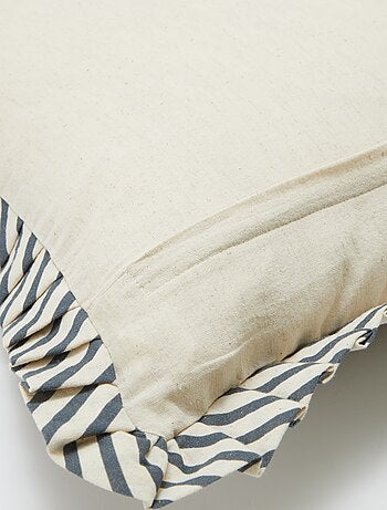 Housse de coussin volantée (45 x 45 cm)