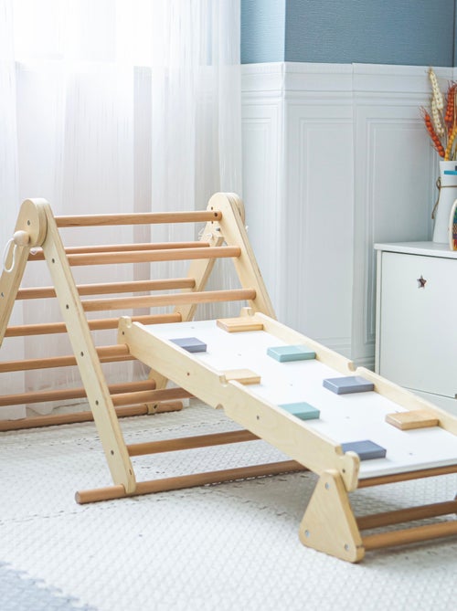 Hypermotion 3-in-1 piklerdriehoek met klimwand – modulair houten speeltoestel - Kiabi Hypermotion 3-in-1 piklerdriehoek met klimwand – modulair houten speeltoestel - Kiabi