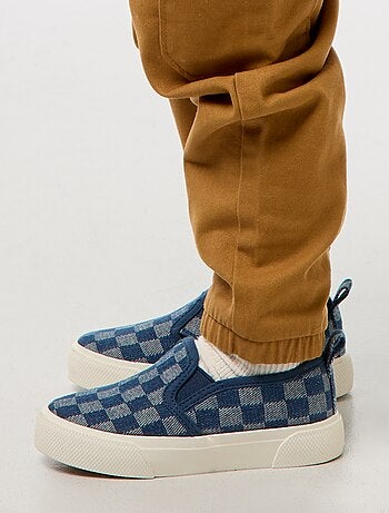 Instapsneakers met ruitjes