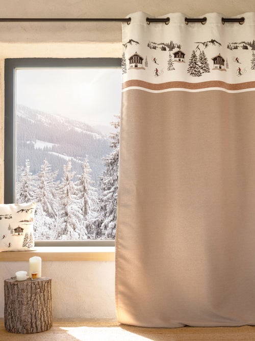 Jacquard vitrage met chalets en dennenbomen motief - Kiabi Jacquard vitrage met chalets en dennenbomen motief - Kiabi