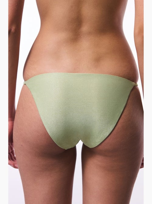 Jadira slip bikinibroekje met zijgesp penti - Kiabi Jadira slip bikinibroekje met zijgesp penti - Kiabi