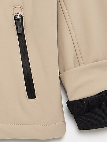 Jas met capuchon gevoerd met microfleece