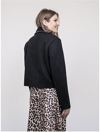 Jas met details van imitatieleer uzelle