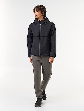 Jas van neopreen met capuchon en microfleece voering