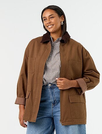 Jas van twill met ribfluwelen kraag