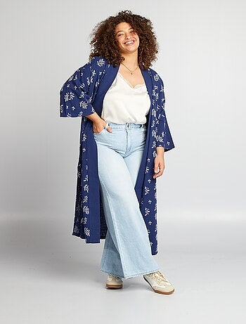 Jasje in kimonostijl met borduursel