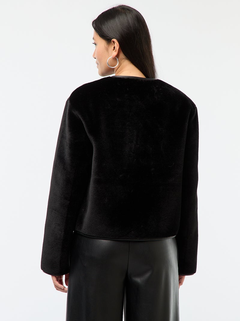 Jasje met ronde hals en pluche-effect zwart - Kiabi