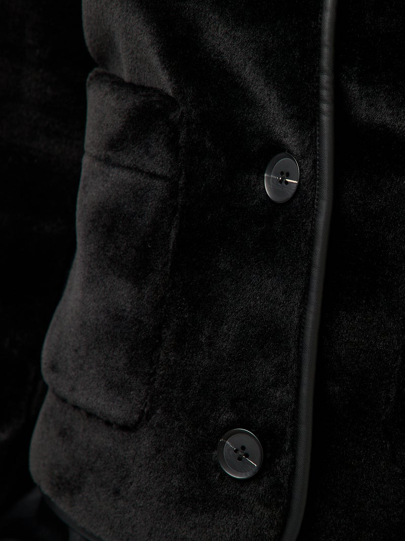 Jasje met ronde hals en pluche-effect zwart - Kiabi