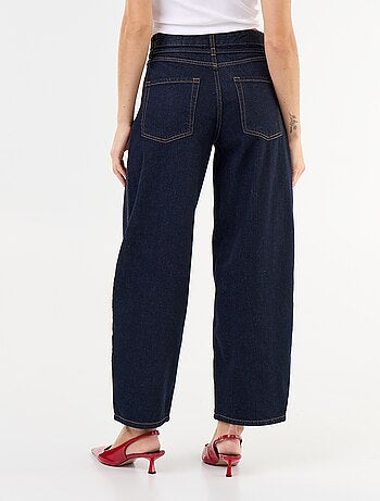Jean barrel avec ceinture à nouer