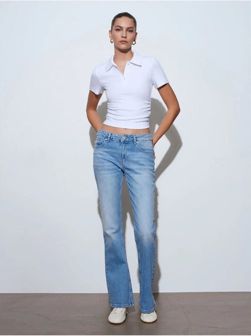 Jean bootcut en denim à taille basse dilvin - Kiabi Jean bootcut en denim à taille basse dilvin - Kiabi