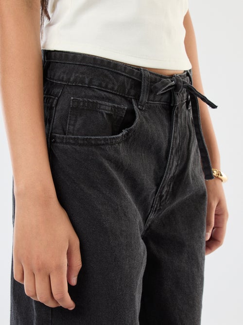 Jean coupe wide leg avec ceinture fine en jean - Kiabi