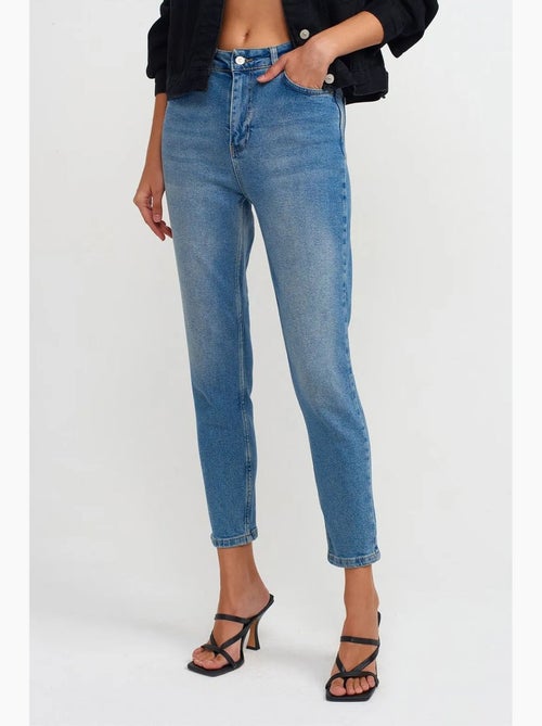 Jean femme slim droit taille haute dilvin - Kiabi Jean femme slim droit taille haute dilvin - Kiabi