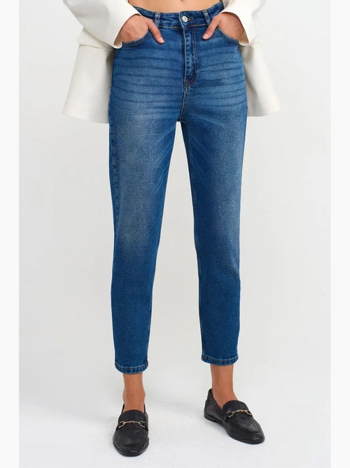 Jean femme slim droit taille haute dilvin - Kiabi Jean femme slim droit taille haute dilvin - Kiabi
