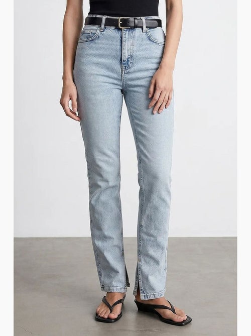 Jean femme taille haute à jambe droite dilvin - Kiabi Jean femme taille haute à jambe droite dilvin - Kiabi