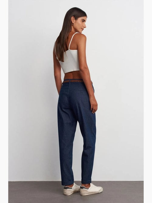 Jean femme taille haute à jambe droite dilvin - Kiabi Jean femme taille haute à jambe droite dilvin - Kiabi