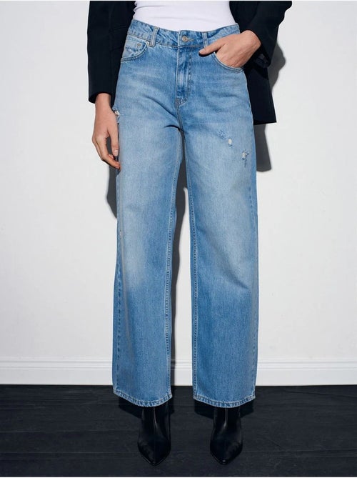 Jean femme taille haute à jambe droite dilvin - Kiabi Jean femme taille haute à jambe droite dilvin - Kiabi