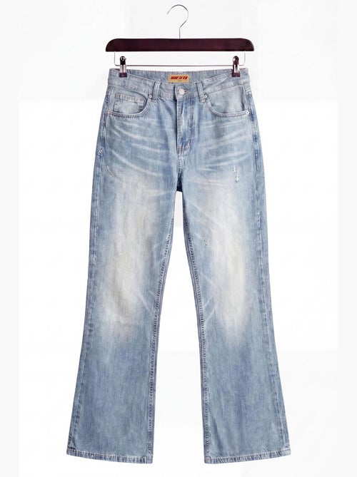 Jean homme à taille mi-haute et coupe évasée giesto - Kiabi Jean homme à taille mi-haute et coupe évasée giesto - Kiabi