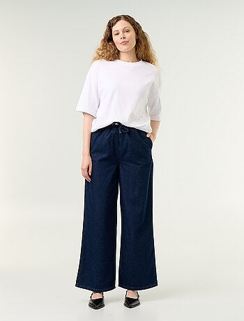 Jean large à la taille élastiquée
