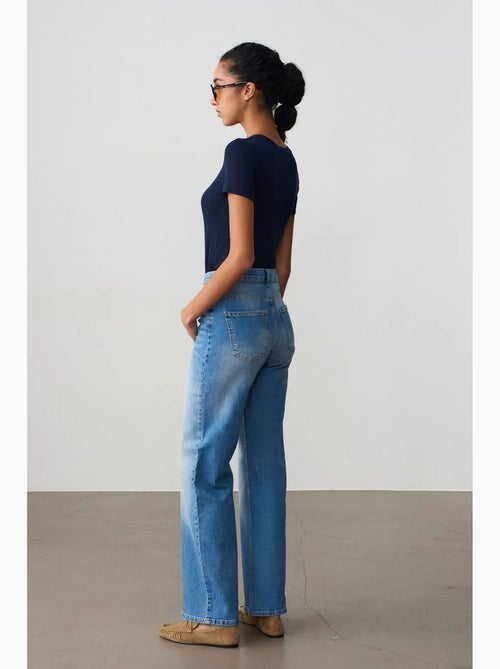Jean large à taille haute dilvin - Kiabi Jean large à taille haute dilvin - Kiabi
