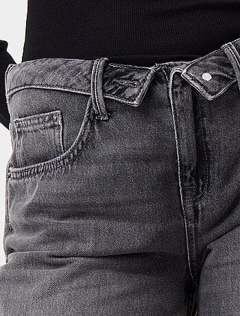 Jean large avec ceinture fantaisie