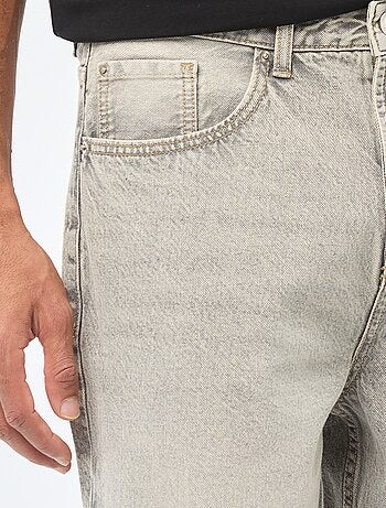 Jean large / relaxed fit à 5 poches