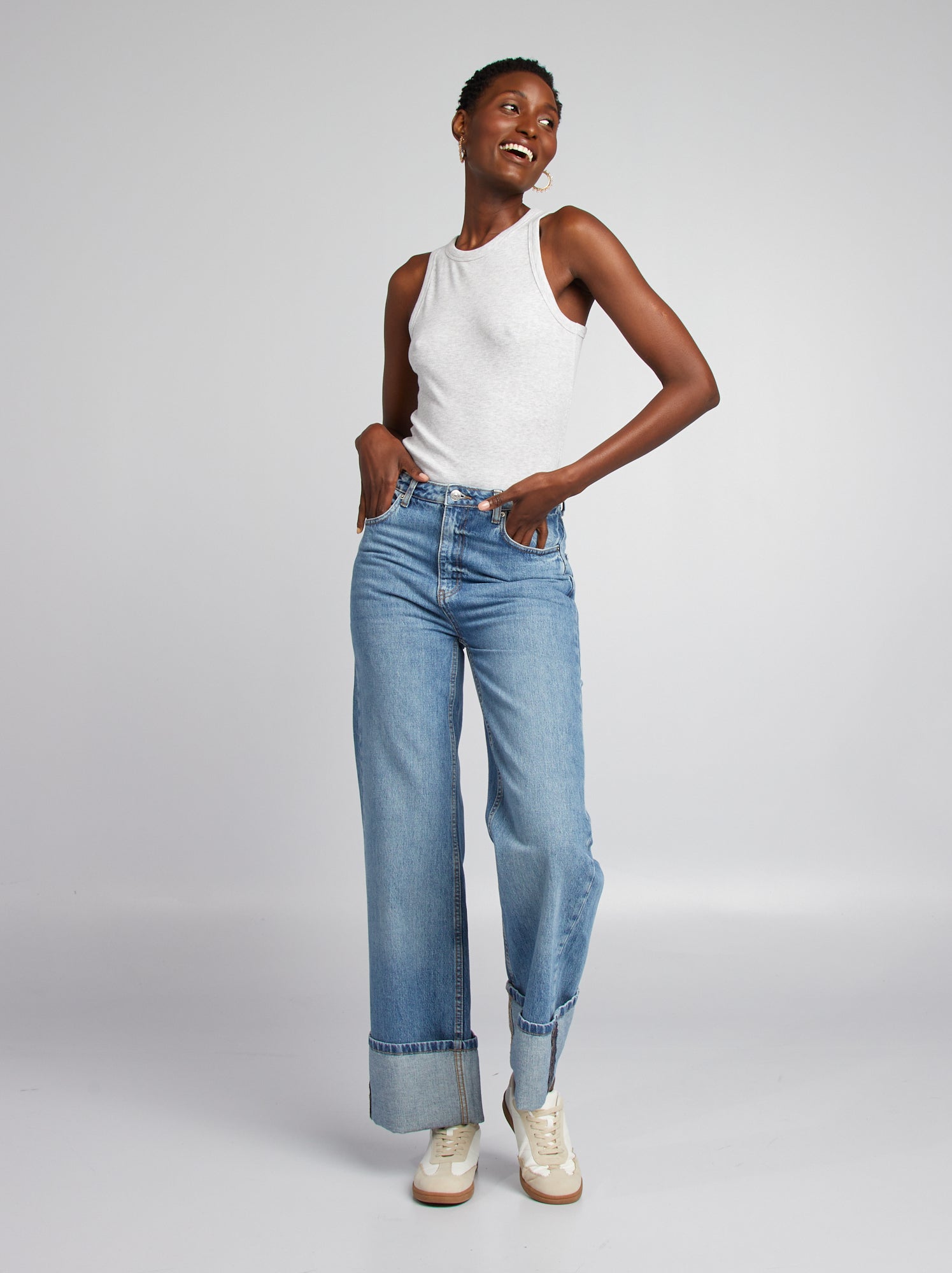 Pantalon à revers femme sale