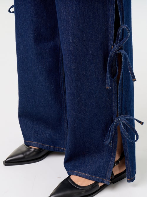 Jean large wide leg avec nœuds fantaisies à la base - Kiabi