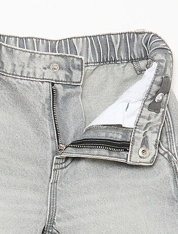 Jean loose à grandes poches