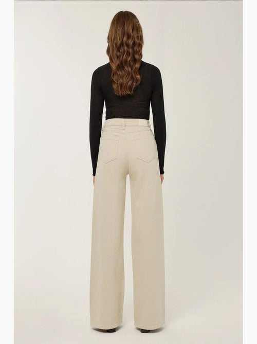 Jean taille haute à jambes larges hiccup - Kiabi Jean taille haute à jambes larges hiccup - Kiabi