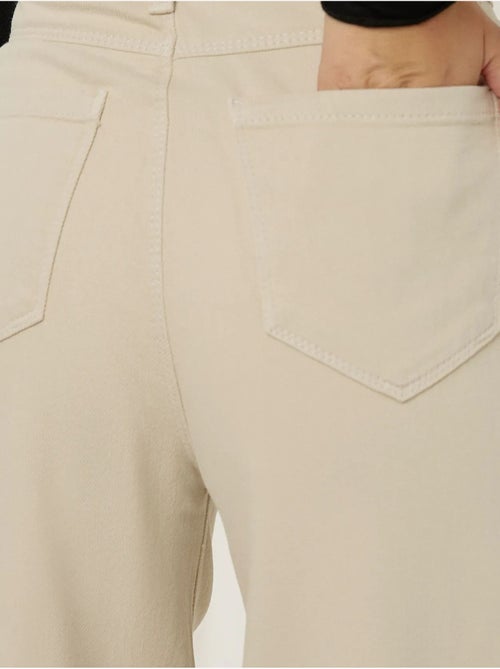 Jean taille haute à jambes larges hiccup - Kiabi Jean taille haute à jambes larges hiccup - Kiabi