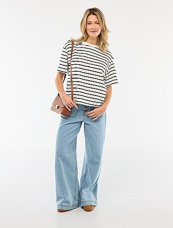 Jean taille haute avec boutons