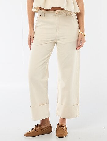 Jean taille haute avec revers en bas