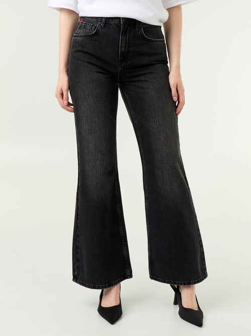 Jean taille haute coupe flare avec broderies 'cœurs' - Kiabi
