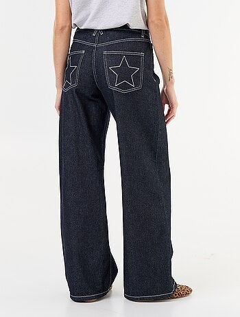 Jean wide leg avec étoiles brodées sur poches arrières