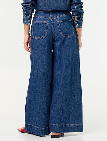Jean wide leg avec poches découpées
