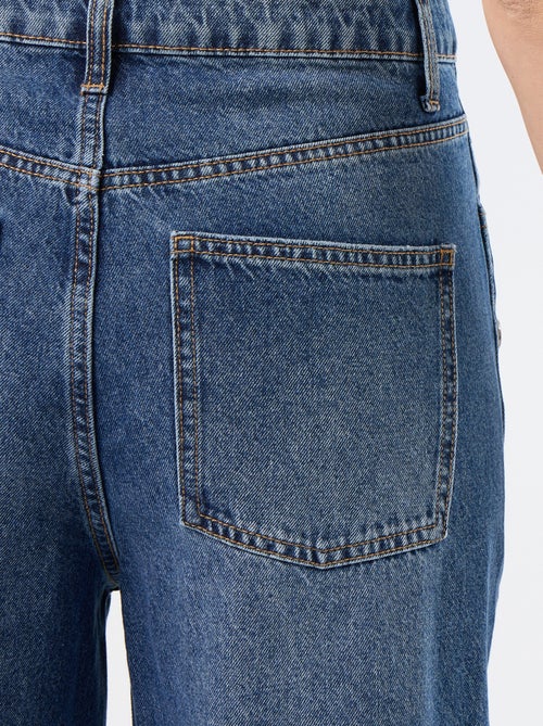 Jean wide leg / coupe large avec pressions factices sur les côtés - Kiabi Jean wide leg / coupe large avec pressions factices sur les côtés - Kiabi