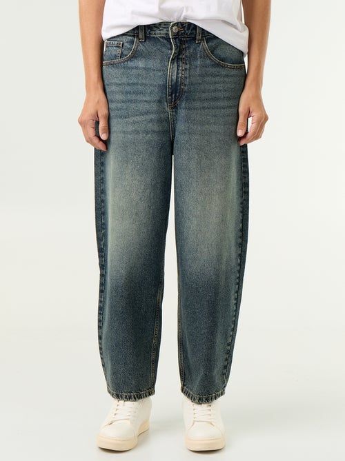 Jeans met wijde pijpen en 5 zakken - Kiabi Jeans met wijde pijpen en 5 zakken - Kiabi