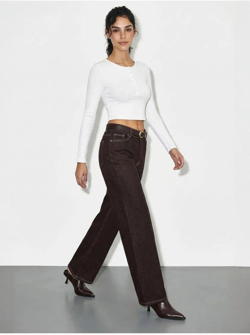 Jeansbroek met hoge taille en wijde pijpen en riem lucci - Kiabi Jeansbroek met hoge taille en wijde pijpen en riem lucci - Kiabi