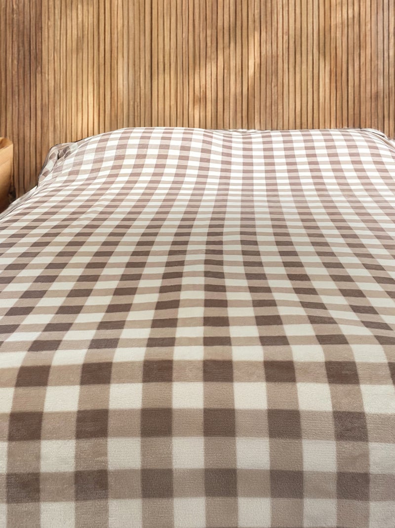 Jeté de canapé et lit motif vichy en polaire Beige coquille - Kiabi