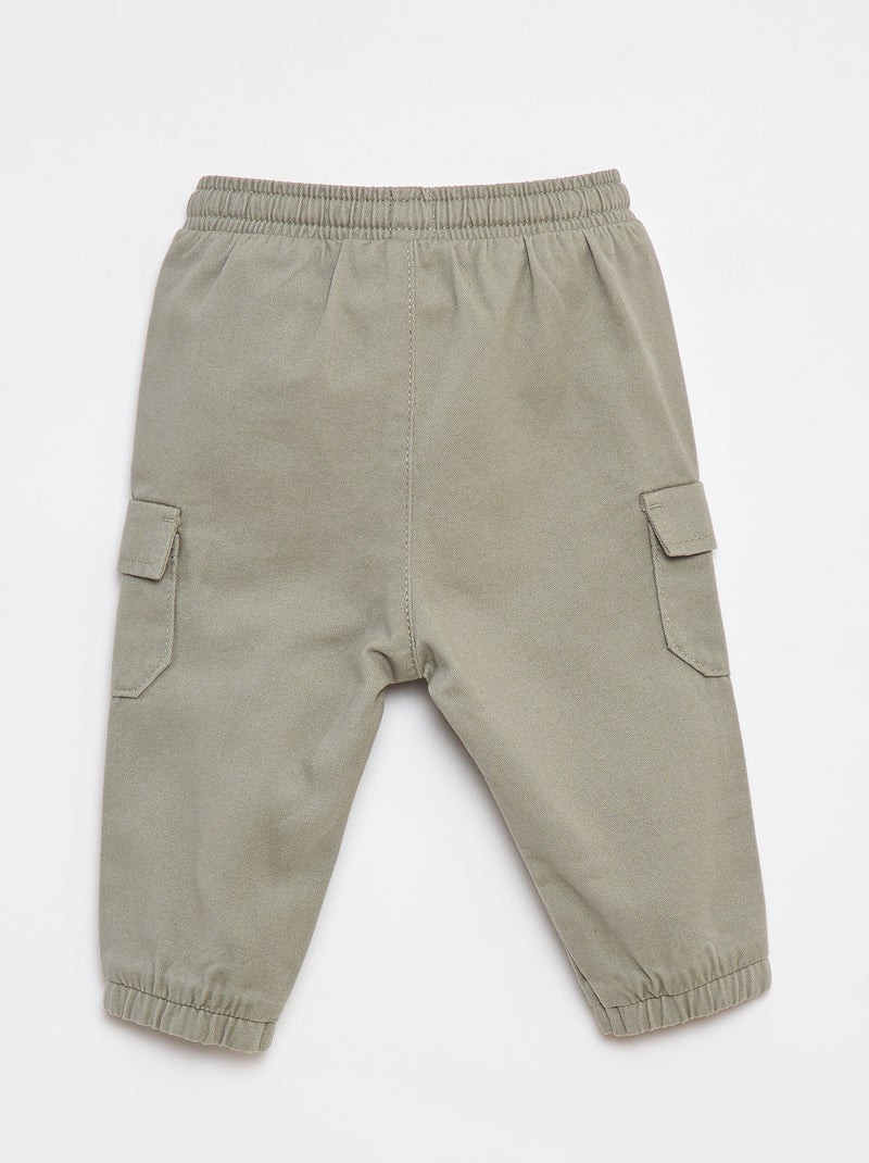Jogg-broek van keperstof met zakken met klepje Groen - Kiabi