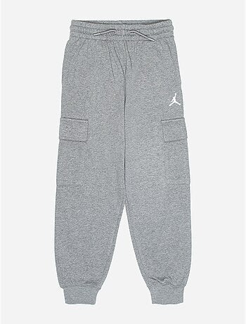 Jogging Jordan cargo