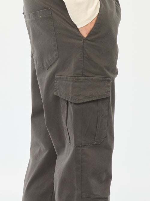 Jogpant met zakken met klepje - Kiabi