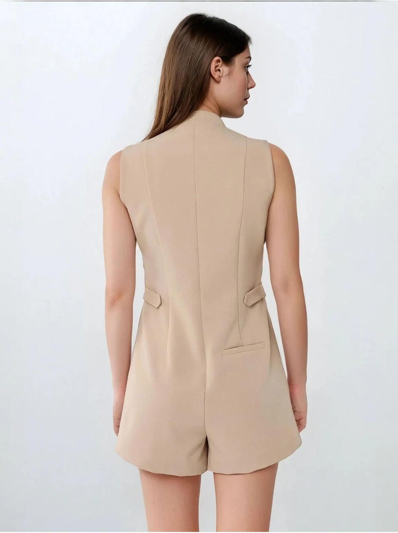 Jumpsuit met korte pijpen, ronde hals en knoopdetail Beige - Kiabi