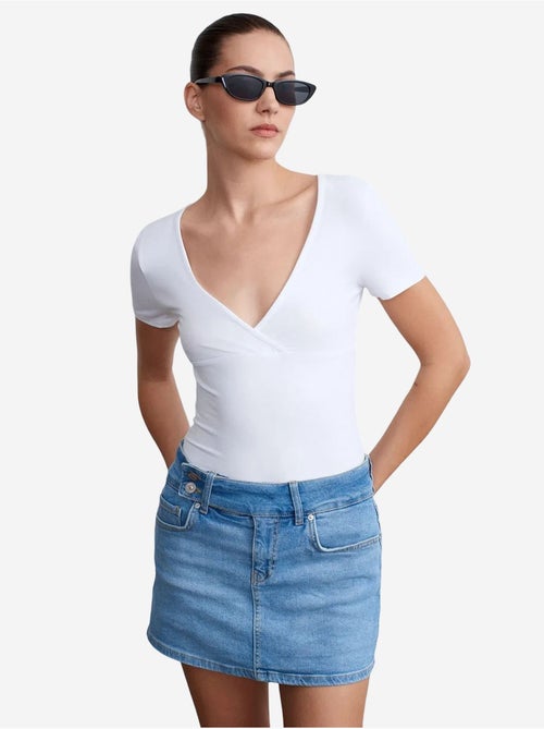 Jupe courte en denim à taille haute et ceinture dilvin - Kiabi