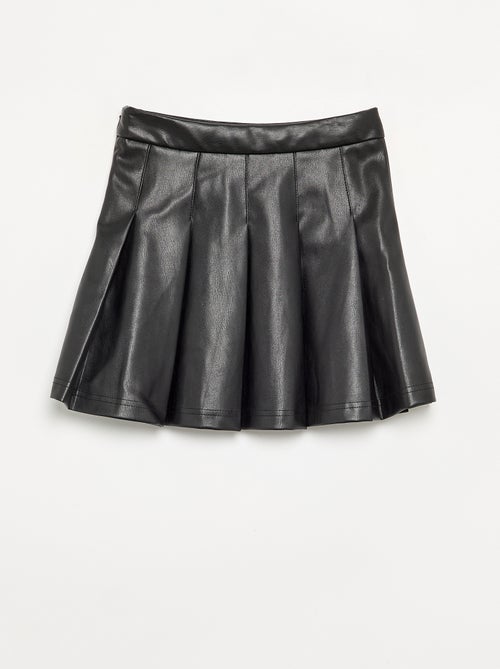 Jupe courte plissée en simili - Kiabi Jupe courte plissée en simili - Kiabi