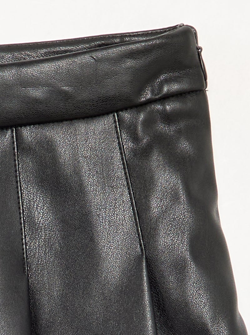 Jupe courte plissée en simili Noir - Kiabi