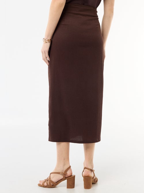 Jupe longue avec boucle dorée à la taille - Kiabi