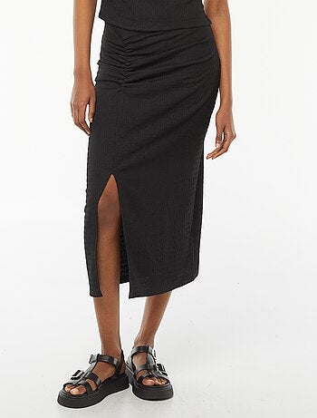 Jupe longue unie en matière crêpée